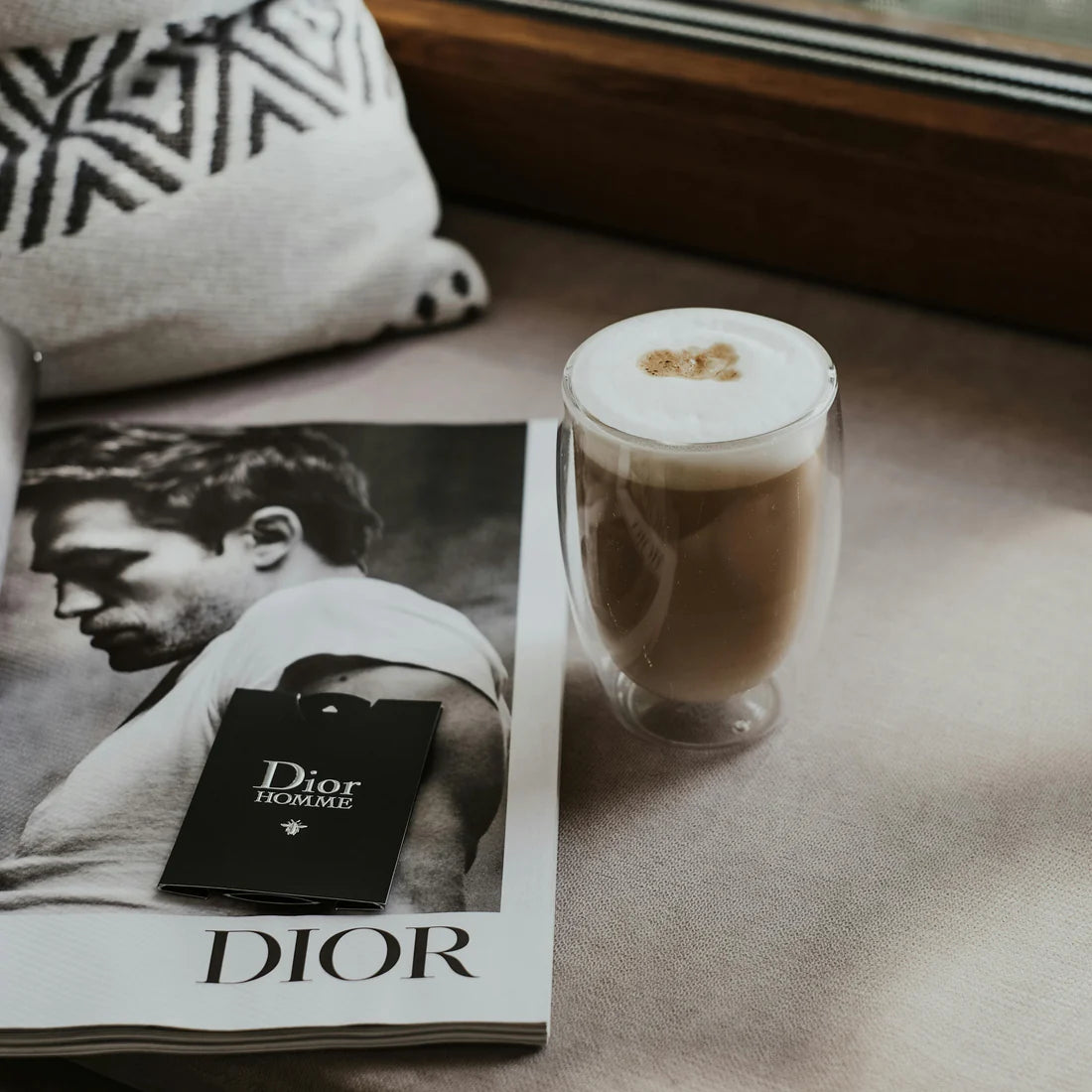 350 ml Double-Walled Glass Mug | Insulated Cup for Hot & Cold Drinks